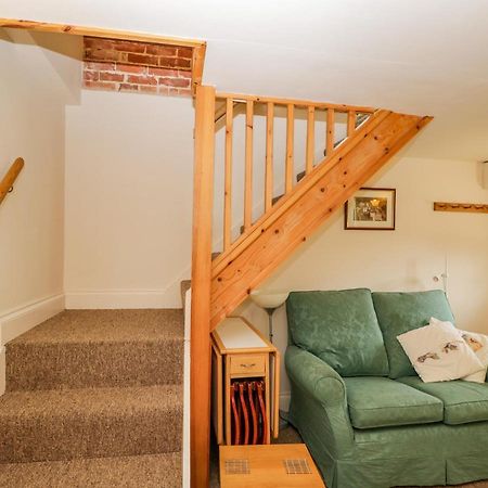 Parkfield Cottage Sturminster Marshall Bagian luar foto
