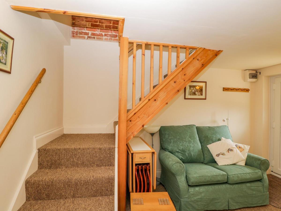 Parkfield Cottage Sturminster Marshall Bagian luar foto